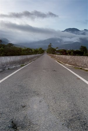 simsearch:400-05890314,k - It is a contry road in the morning. Stock Photo - Budget Royalty-Free & Subscription, Code: 400-05156992