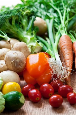 simsearch:6113-08985965,k - Bunch of whole assorted fresh organic vegetables Stock Photo - Budget Royalty-Free & Subscription, Code: 400-05157053