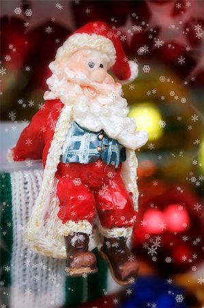 simsearch:400-04499150,k - Close-up picture of christmas decorations. Foto de stock - Royalty-Free Super Valor e Assinatura, Número: 400-05157851