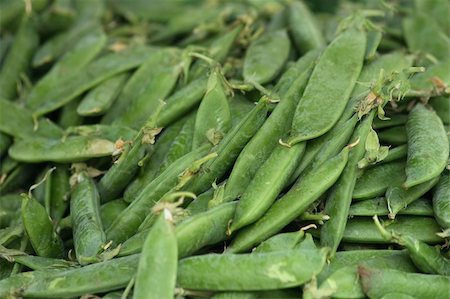 simsearch:400-04785141,k - fresh pea background from the supermarket Stock Photo - Budget Royalty-Free & Subscription, Code: 400-05159006