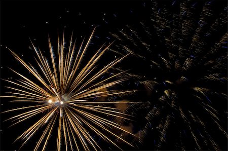 simsearch:400-04419970,k - beautiful and colorful  fireworks display at night Stock Photo - Budget Royalty-Free & Subscription, Code: 400-05159430