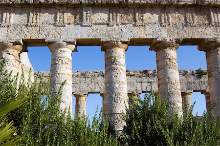 The Doric temple of Segesta (5th century BC, 6×14 columns); Sicily, Italy Stock Photo - Budget Royalty-Free & Subscription, Code: 400-05151666