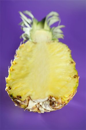 simsearch:400-06074729,k - Pineapple with selective focus over purple background Foto de stock - Royalty-Free Super Valor e Assinatura, Número: 400-05152761