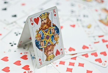 solitaire - house of cards made with the king Stock Photo - Budget Royalty-Free & Subscription, Code: 400-05153117