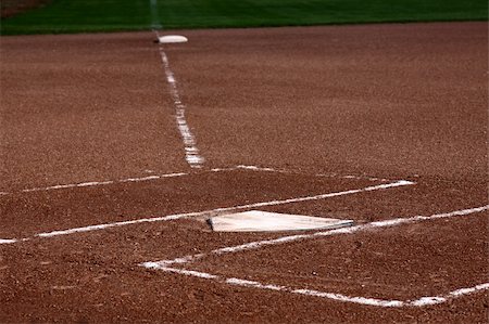 The view down the left field line with home plate and the batters boxes in focus. Stockbilder - Microstock & Abonnement, Bildnummer: 400-05153981