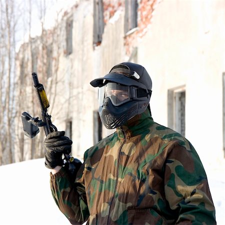 simsearch:400-08041679,k - Photo of the person playing a paintball Foto de stock - Royalty-Free Super Valor e Assinatura, Número: 400-05164867