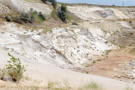 simsearch:400-05342047,k - Industrial working out of white forming sand in an open-cast mine Photographie de stock - Aubaine LD & Abonnement, Code: 400-05161369