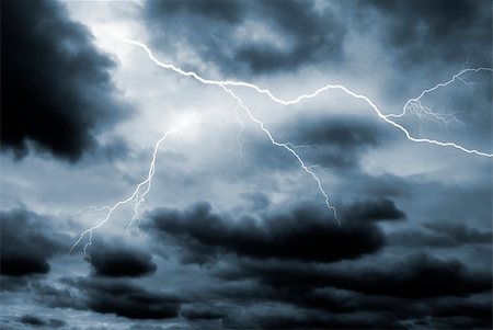 simsearch:400-04701684,k - Two lightening bolts flash through a dark dramatic sky Stock Photo - Budget Royalty-Free & Subscription, Code: 400-05161755