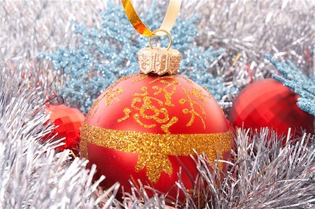 simsearch:400-05177572,k - Red Christmas balls among silver glittering decoration Stock Photo - Budget Royalty-Free & Subscription, Code: 400-05177583