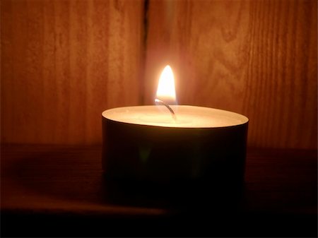 simsearch:400-04709086,k - detail of a candle in the dark night Stock Photo - Budget Royalty-Free & Subscription, Code: 400-05179316