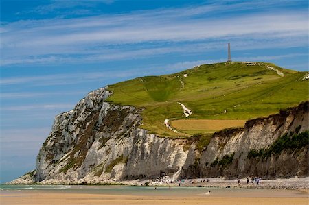 etretat - Cliffs on the North  sea. The coastline of France Photographie de stock - Aubaine LD & Abonnement, Code: 400-05170092