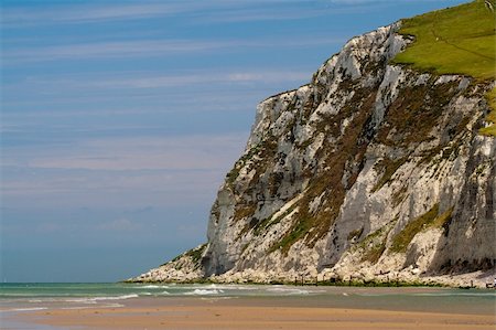 etretat - Cliffs on the North  sea. The coastline of France Photographie de stock - Aubaine LD & Abonnement, Code: 400-05170093