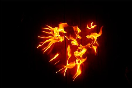 simsearch:400-04418789,k - fire flame on black background Stock Photo - Budget Royalty-Free & Subscription, Code: 400-05171546
