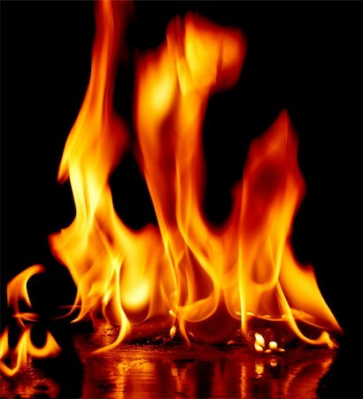 simsearch:400-04418789,k - fire flame on black background Stock Photo - Budget Royalty-Free & Subscription, Code: 400-05171547