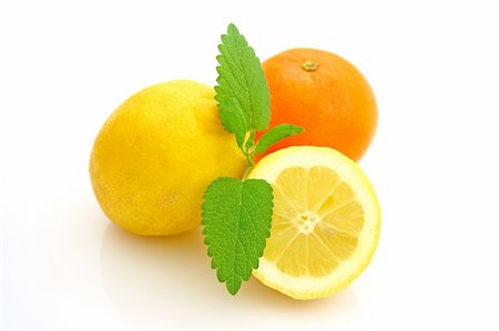 simsearch:400-07613620,k - lemons and mandarins Stockbilder - Microstock & Abonnement, Bildnummer: 400-05173042