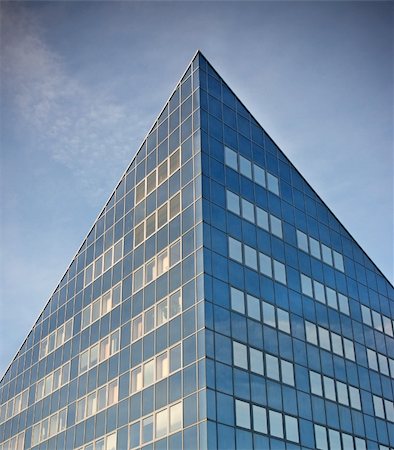 simsearch:400-04790319,k - Sparse composition with office building against blue sky Stock Photo - Budget Royalty-Free & Subscription, Code: 400-05184918
