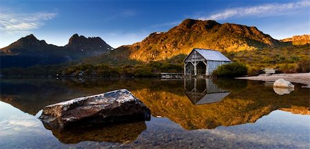 simsearch:400-04493526,k - Beautiful Dove Lake Landscape Stock Photo - Budget Royalty-Free & Subscription, Code: 400-05185149