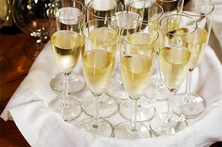 glasses with sparkling champagne Stock Photo - Budget Royalty-Free & Subscription, Code: 400-05187121
