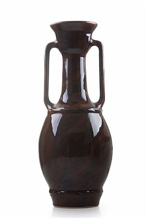Old brown vase isolated on white background Foto de stock - Super Valor sin royalties y Suscripción, Código: 400-05187357
