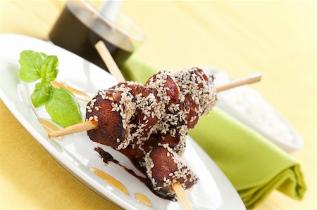simsearch:400-05382486,k - chicken skewer with sesame Stock Photo - Budget Royalty-Free & Subscription, Code: 400-05187423