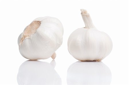 Fresh garlic isolated on white Photographie de stock - Aubaine LD & Abonnement, Code: 400-05188934