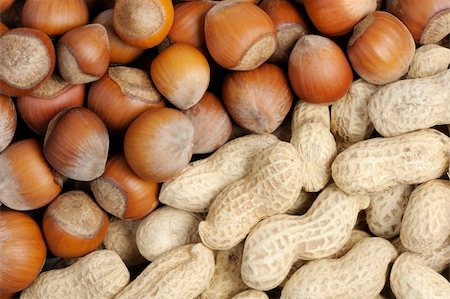 simsearch:400-04136218,k - The natural texture - close-up of Walnuts and peanuts. Stockbilder - Microstock & Abonnement, Bildnummer: 400-05189218