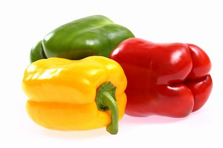 simsearch:400-04184962,k - red, yellow and green paprika on white background Stockbilder - Microstock & Abonnement, Bildnummer: 400-05199707