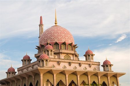 putrajaya mosque,landmark of malaysia during sunset Stock Photo - Budget Royalty-Free & Subscription, Code: 400-05190806