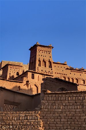morning view on casbah of Benhaddou from the bottom of the walls Photographie de stock - Aubaine LD & Abonnement, Code: 400-05191611