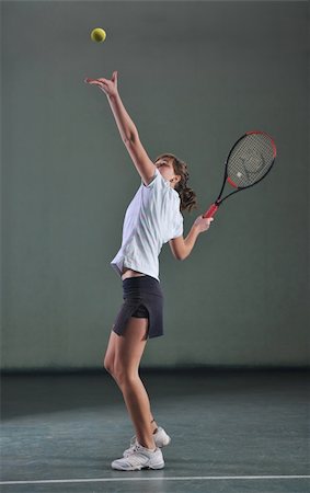 one woman playing tennis sport indoor Photographie de stock - Aubaine LD & Abonnement, Code: 400-05191848