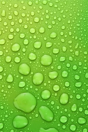 Green water drops background with big and small drops Photographie de stock - Aubaine LD & Abonnement, Code: 400-05204982