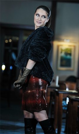 simsearch:400-04793100,k - beautiful young woman lady in fashion dress posing in restaurant or bar at night Foto de stock - Super Valor sin royalties y Suscripción, Código: 400-05206545