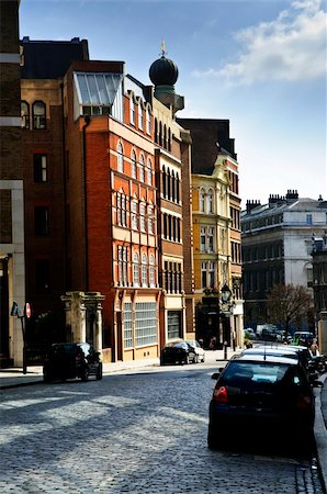 simsearch:400-05174392,k - Cobblestone paved street in London on sunny day Foto de stock - Royalty-Free Super Valor e Assinatura, Número: 400-05206753