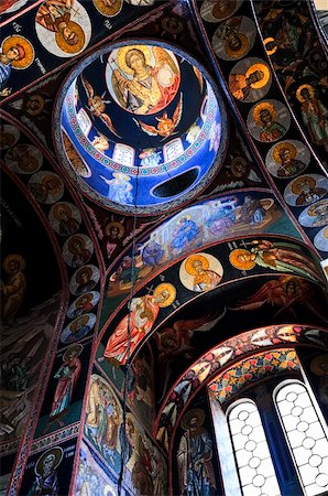 simsearch:841-06503334,k - Interior of orthodox christian St. George church in Topola, Serbia Foto de stock - Super Valor sin royalties y Suscripción, Código: 400-05206765