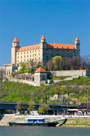 simsearch:400-05690668,k - Bratislava Castle, Slovakia Stockbilder - Microstock & Abonnement, Bildnummer: 400-05208800