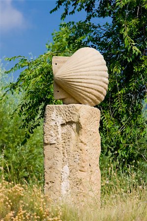 Road to Santiago de Compostela, Huesca Province, Aragon, Spain Photographie de stock - Aubaine LD & Abonnement, Code: 400-05208841