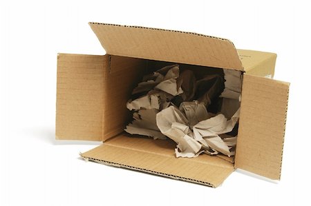 simsearch:400-04775658,k - Waste Papers in Cardboard Box on White Background Photographie de stock - Aubaine LD & Abonnement, Code: 400-05200960