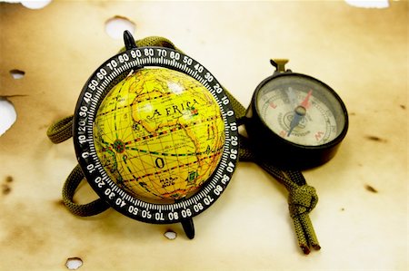 simsearch:400-04138611,k - Globe and compass on old paper Stock Photo - Budget Royalty-Free & Subscription, Code: 400-05202300