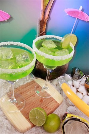 salt rim - A couple of ice cold margaritas at an ocean front Stock Photo - Budget Royalty-Free & Subscription, Code: 400-05202403