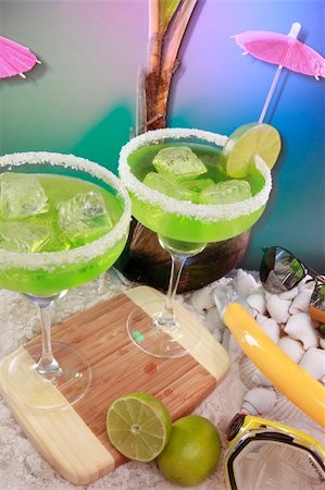 A couple of ice cold margaritas at an ocean front Stock Photo - Budget Royalty-Free & Subscription, Code: 400-05202403