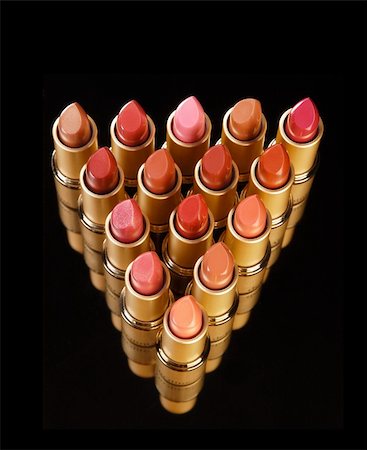 simsearch:400-04172129,k - red lipsticks on the black background Stock Photo - Budget Royalty-Free & Subscription, Code: 400-05203190