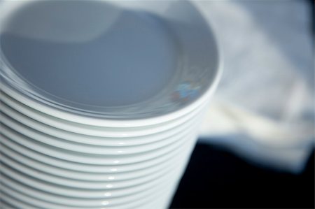 restaurant service / stack of white plates Stock Photo - Budget Royalty-Free & Subscription, Code: 400-05214177