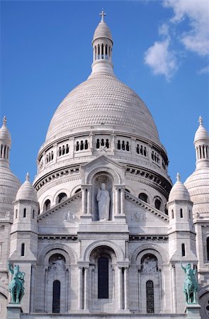 simsearch:400-04639099,k - sacre coeur cathedral in paris france Foto de stock - Super Valor sin royalties y Suscripción, Código: 400-05215292