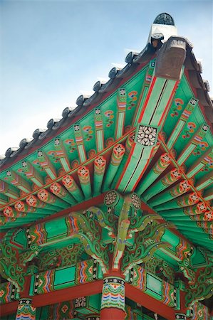 simsearch:400-06128693,k - Ancient Asian Architecture / South Korea / Detail of Roof Foto de stock - Super Valor sin royalties y Suscripción, Código: 400-05215530