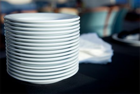 restaurant service / stack of white plates Stock Photo - Budget Royalty-Free & Subscription, Code: 400-05215934