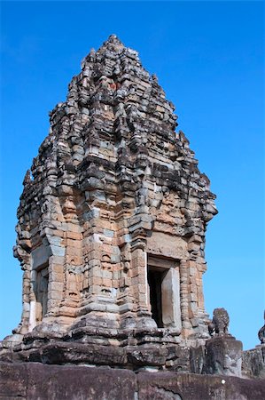 simsearch:400-04592509,k - Temple Tower in Angkor. Ancient Khmer city in Cambodia. UNESCO world heritage site Stock Photo - Budget Royalty-Free & Subscription, Code: 400-05215992