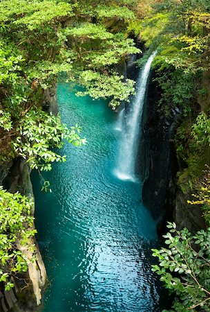 simsearch:400-07676808,k - A waterfall of the ravine in Japan Foto de stock - Super Valor sin royalties y Suscripción, Código: 400-05216012