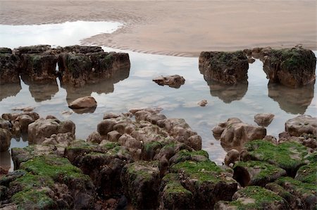 simsearch:851-02960085,k - Hasting UK low tide beach hills Stock Photo - Budget Royalty-Free & Subscription, Code: 400-05216617