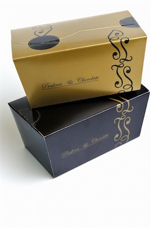 simsearch:400-05216743,k - chocolate and praline luxury box with candy and sweets Foto de stock - Super Valor sin royalties y Suscripción, Código: 400-05216736
