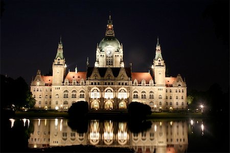 rathaus - 3888x2592 Photographie de stock - Aubaine LD & Abonnement, Code: 400-05218370